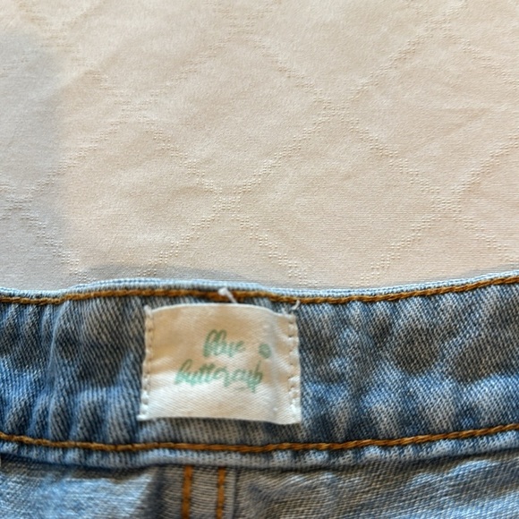 Blue‎ Buttercup high rise Distressed Denim Jean Shorts large EUC - Picture 2 of 4